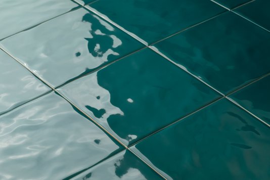 AZULEJO CERÂMICO PISCINA VERDE MUSGO ONDA BR - ELIANE -